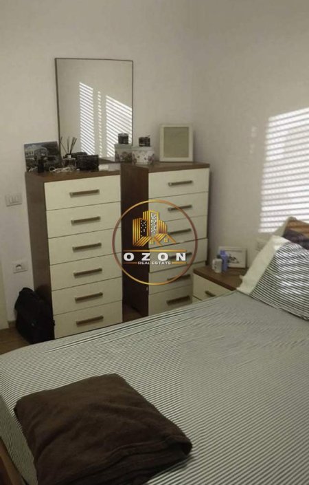 Tirane, jepet me qera apartament 1+1+A+BLK Kati 5, 65 m² 45.000 Leke (Pazari i Ri)