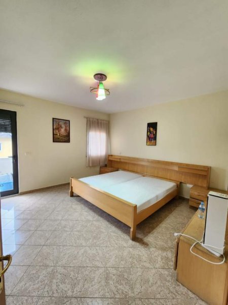 Tirane, jepet me qera apartament 1+1+BLK Kati 4, 50 m² 450 Euro (Qendër)