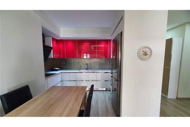 Tirane, jepet me qera apartament 3+1+A+BLK Kati 2, 124 m² 1.500 Euro (Blloku)