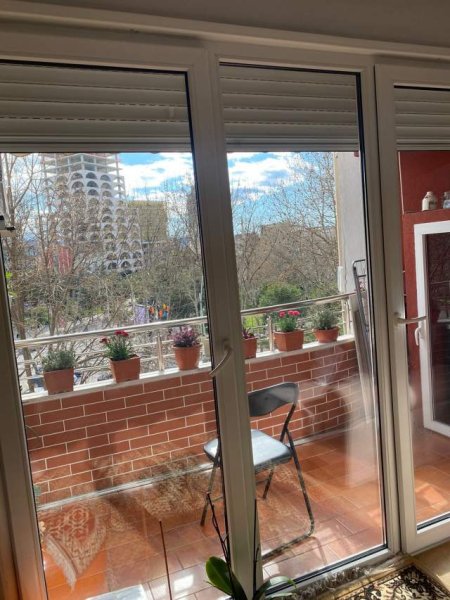Tirane, jepet me qera apartament 2+1+A+BLK Kati 3, 95 m² 1.300 Euro