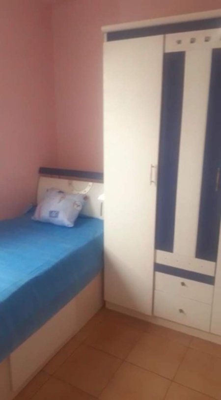 Tirane, jepet me qera apartament 2+1 Kati 4, 100 m² 330 Euro (Klinika Globe)