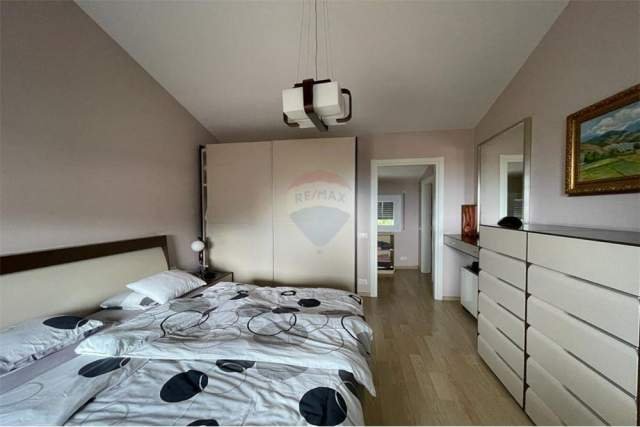 Tirane, jepet me qera Vile Kati 0, 649 m² 3.000 Euro (mullet)