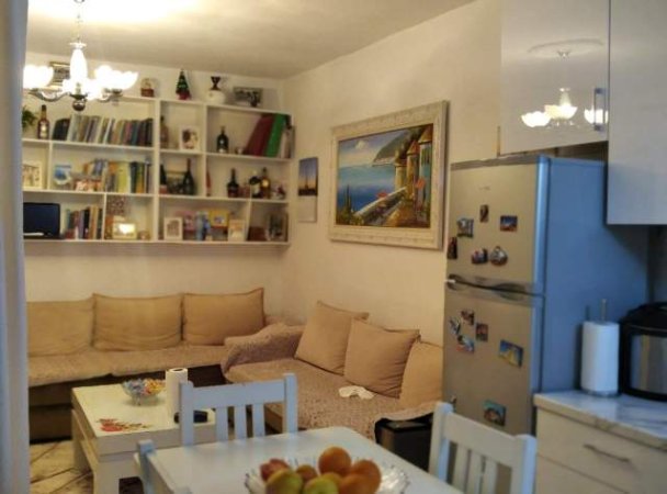 Tirane, shitet 1+1 Kati 1, 32 m² 45.000 Euro