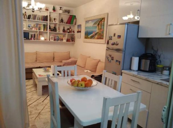 Tirane, shitet 1+1 Kati 1, 32 m² 45.000 Euro