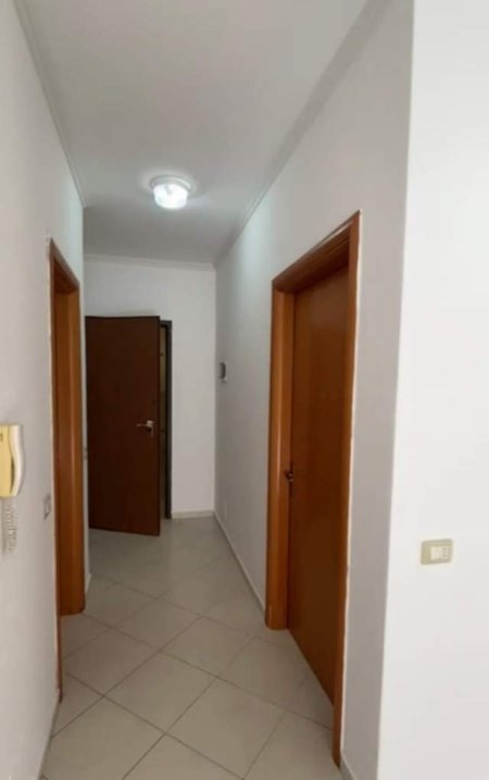 Tirane, shitet apartament 2+1+A+BLK Kati 6, 75 m² 80.000 Euro