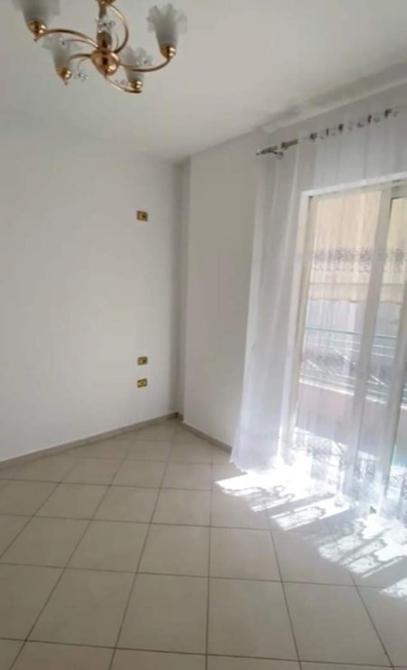 Tirane, shitet apartament 2+1+A+BLK Kati 6, 75 m² 80.000 Euro