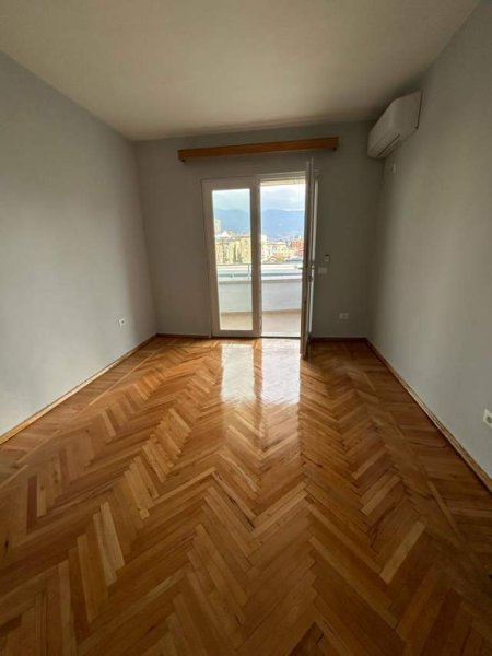 Tirane, jepet me qera apartament 2+1 Kati 5, 63 m² 400 Euro