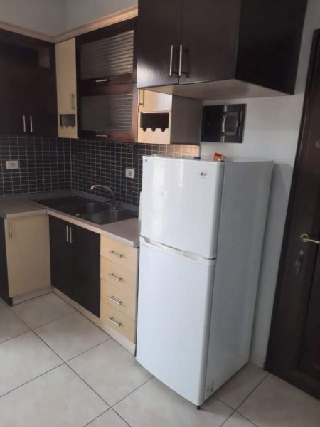 Tirane, jepet me qera apartament 2+1+BLK Kati 4, 65 m² 300 Euro (prane Marin Barletit)