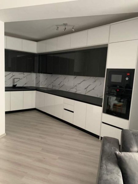 Tirane, jepet me qera apartament 2+1+BLK Kati 5, 120 m² 600 Euro (Fusha Aviacionit)