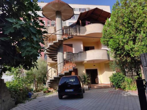Tirane, jepet me qera apartament 1+1+A+BLK Kati 1, 70 m² 25.000 Leke (Teodor keko)