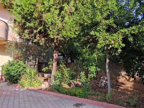 Tirane, jepet me qera apartament 1+1+A+BLK Kati 1, 70 m² 25.000 Leke (Teodor keko)