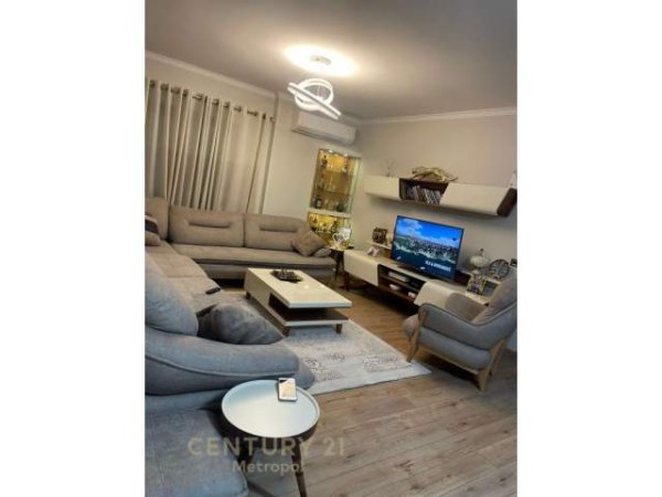 Tirane, shitet apartament 2+1+BLK Kati 5, 100 m² 120.000 Euro (Casa Italia)