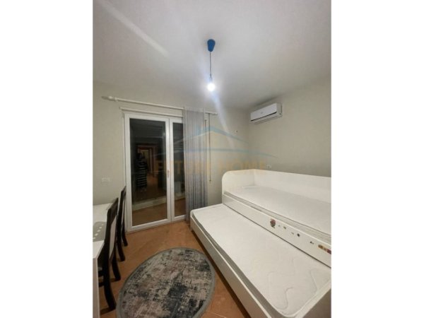 Tirane, shitet apartament 3+1 Kati 5, 125 m² 220.000 € 