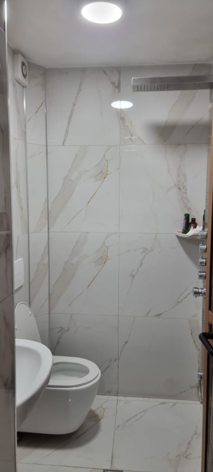 Tirane, jepet me qera apartament Kati 1, 30 m² 300 € (Zogu i pare)