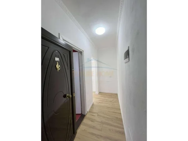 Tirane, shitet 1+1 Kati 9, 65 m² 86.000 € 