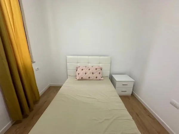 Tirane, jepet me qera apartament 2+1 Kati 7, 90 m² 800 € (DELIJORGJI)
