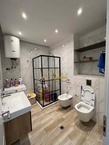 Tirane, shitet apartament 2+1 Kati 4, 105 m² 210.000 € (ASTIR)