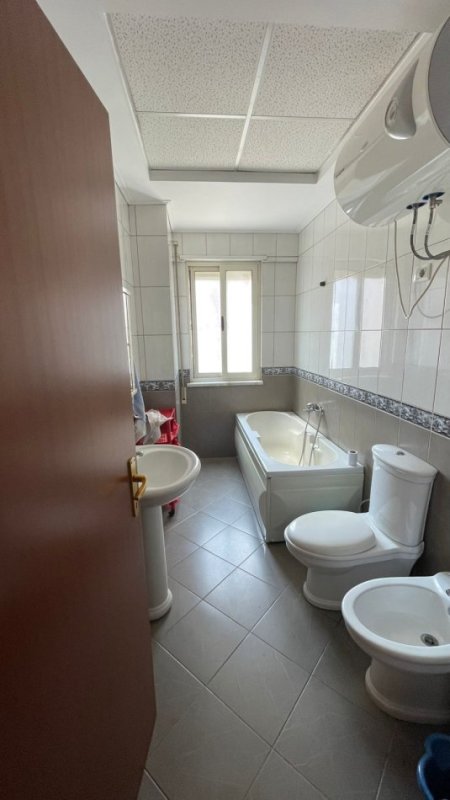 Tirane, jepet me qera apartament 2+1 Kati 3, 114 m² 650 € (Kompleksi Vizion Plus)
