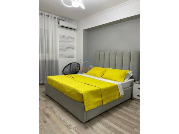 Tirane, jepet me qera apartament 1+1 Kati 6, 40 m² 500 € 