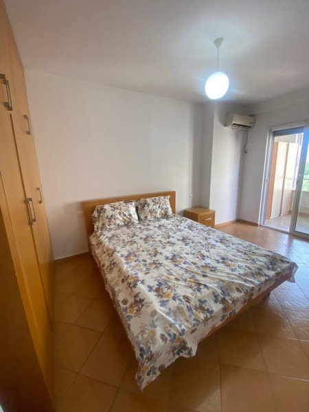 Tirane, jepet me qera apartament 2+1 Kati 2, 85 m² 600 € (Rruga peti)