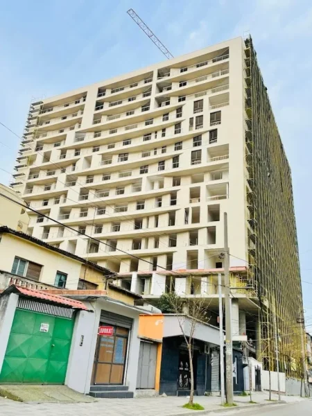 Tirane, shitet apartament 1+1+Ballkon Kati 5, 75 m² 179.700 € (Mine Peza)