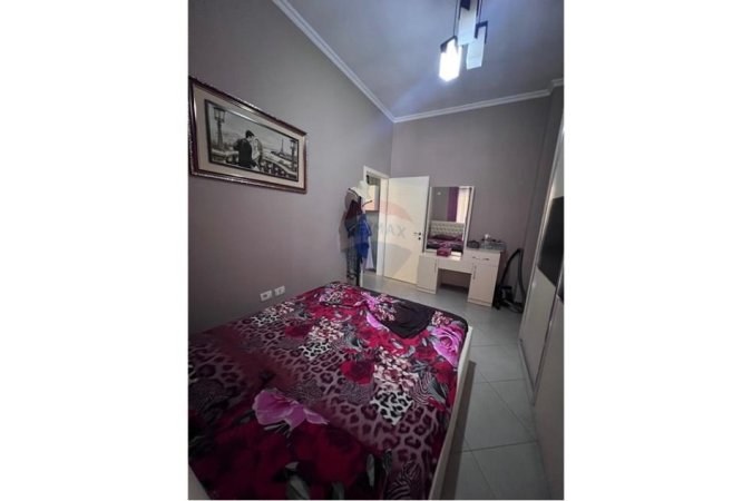 Apartament ne shitje,2+1 totalisht i mobiluar tek bar "Artisti', Astir (149'900 Euro) !