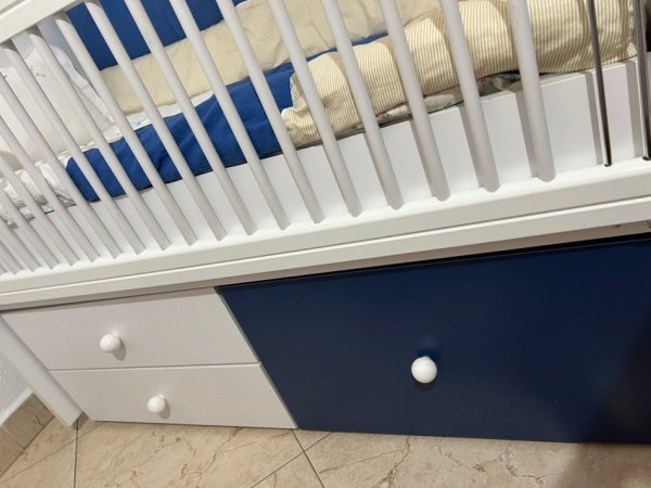 Tirane, shes Krevat per femije 0-6 vjeç 200 €