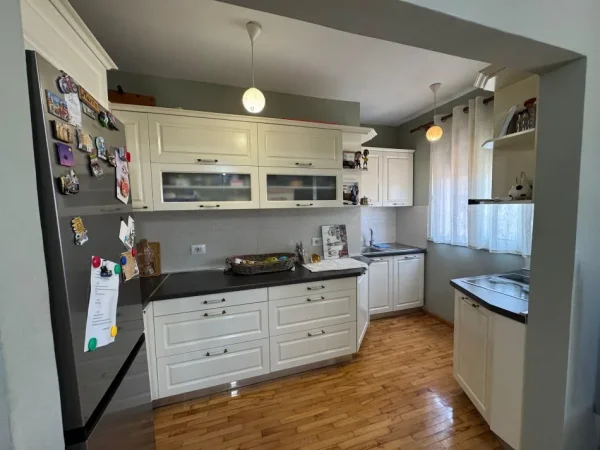 Tirane, shitet apartament 1+1+Aneks Kati 3, 59 m² 130.000 € (irfan tomini)