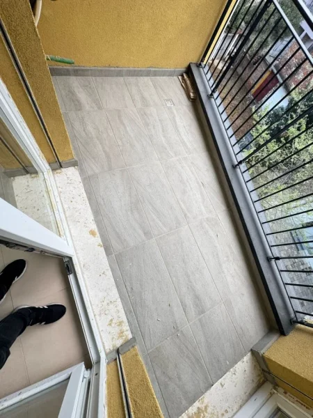 Tirane, jepet me qera apartament 1+1 Kati 2, 68 m² 350 € (ali demi)