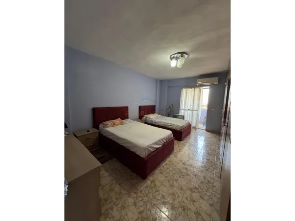Tirane, shitet apartament 2+1+Ballkon Kati 9, 119 m² 165.000 € (Rruga Dritan Hocxha)