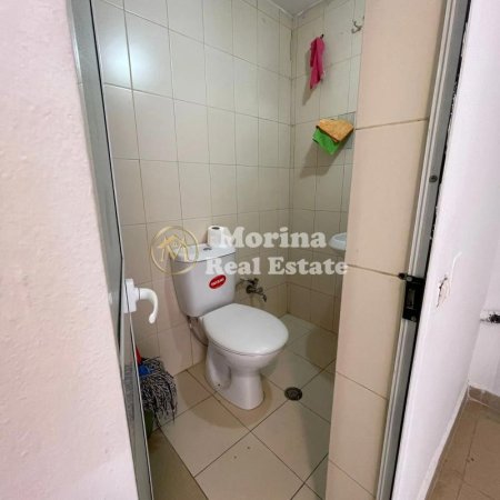 Tirane, jepet me qera ambjent biznesi Kati 1, 80 m² 600 € (Deliorgji)