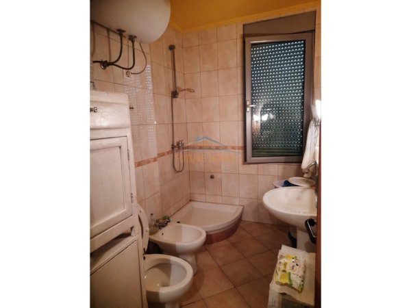 Tirane, shitet apartament 1+1 Kati 11, 70 m² 163.500 € 