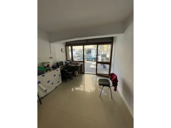 Shitet, Apartament 1+1,Rruga Bogdaneve , Tirane