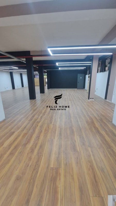 Tirane, jepet me qera ambjent biznesi Kati 0, 300 m² 2.500 € (RRUGA E KAVAJES)