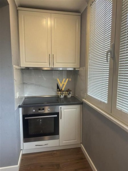 Tirane, jepet me qera apartament 2+1+Ballkon Kati 5, 70 m² 700 € (IRFAN TOMINI)