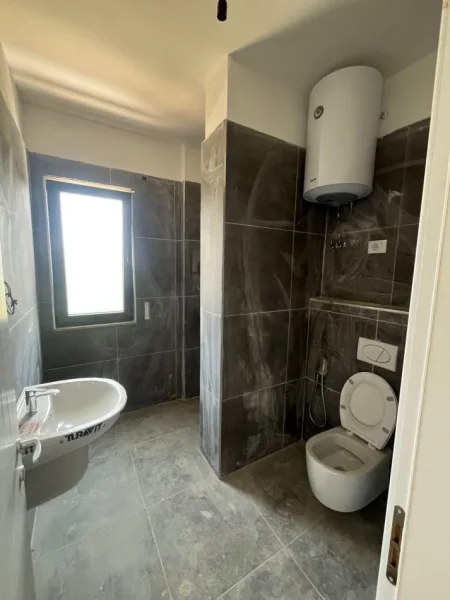 Tirane, shitet apartament 2+1 Kati 2, 111 m² 177.600 € (Astir, Residenca "Oasis 2")