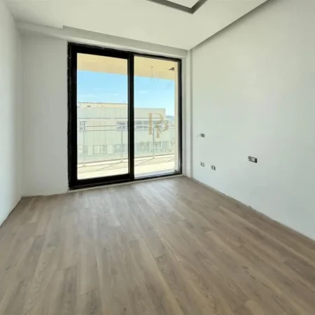 Tirane, shitet apartament 3+1+Ballkon Kati 9, 140 m² 320.000 € (Mine Peza)