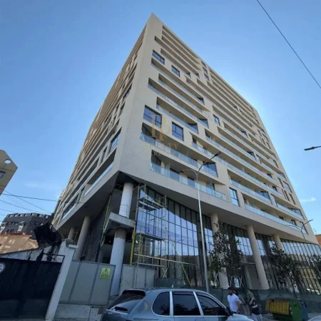 Tirane, shitet apartament 3+1+Ballkon Kati 9, 140 m² 320.000 € (Mine Peza)