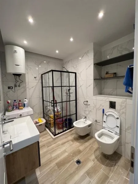 Tirane, shitet apartament 2+1 Kati 4, 105 m² 210.000 € (FUSHA E AVIACIONIT)