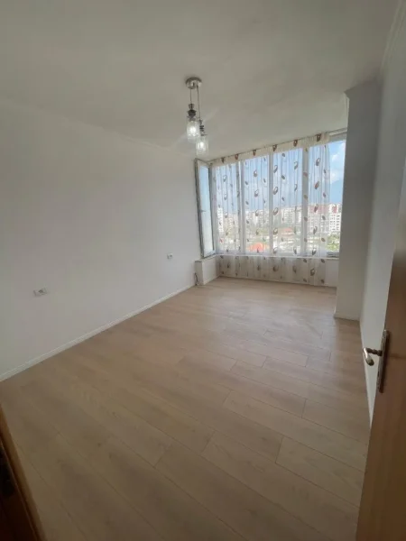 Tirane, shitet apartament 1+1 Kati 9, 65 m² 88.000 € (Rruga Besim Alla , Yzberisht)
