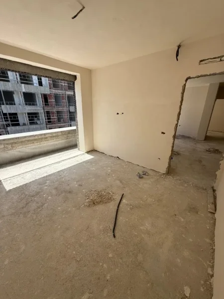 Tirane, shitet apartament 2+1+Ballkon Kati 5, 82 m² 155.000 € (ish Fusha e Aviacionit)