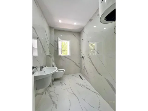 Shqiperi, shitet apartament 1+1 Kati 2, 63 m² 122.000 € 