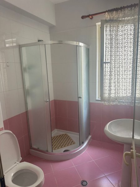 !!Dhene!! Durres, jepet me qera apartament 2+1+Aneks+Ballkon Kati 3, 110 m² 450 €