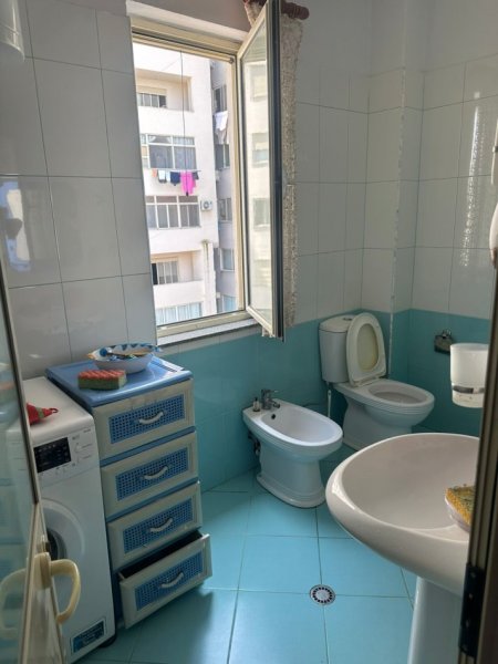 !!Dhene!! Durres, jepet me qera apartament 2+1+Aneks+Ballkon Kati 3, 110 m² 450 €