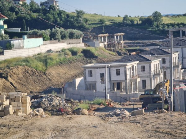 Tirane, shes Vile 2 Katshe , 271 m² 742.000 € (Rolling Hills Liqeni)