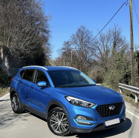 Hyundai Tucson eVgt 1.7Nafte, blu e errët automatik 100mi km 14.000 €