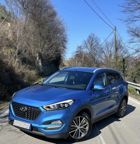 Hyundai Tucson eVgt 1.7Nafte, blu e errët automatik 100mi km 14.000 €
