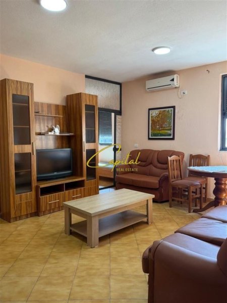 Tirane, jepet me qera apartament 2+1 Kati 9, 85 m² 650 € (KOMUNA E PARISIT)
