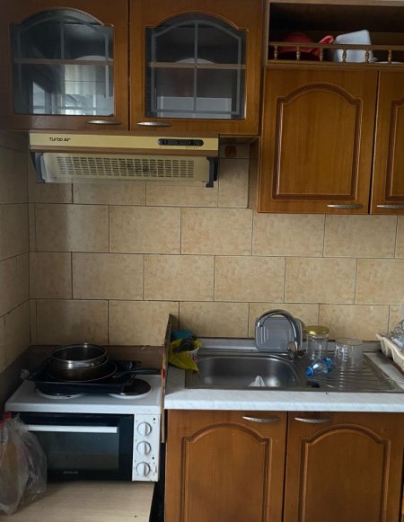 🏡 JEPET ME QERA SUPER HYRJE 1+1 NË VILË NE 5 MAJI,  Kati 2, 50 m² 330 € (5 Maji)