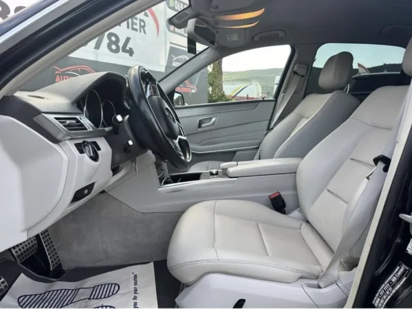 Fier, shitet makine Mercedes E class Nafte, e zeze automatik Klima 187.000 km 13.500 €